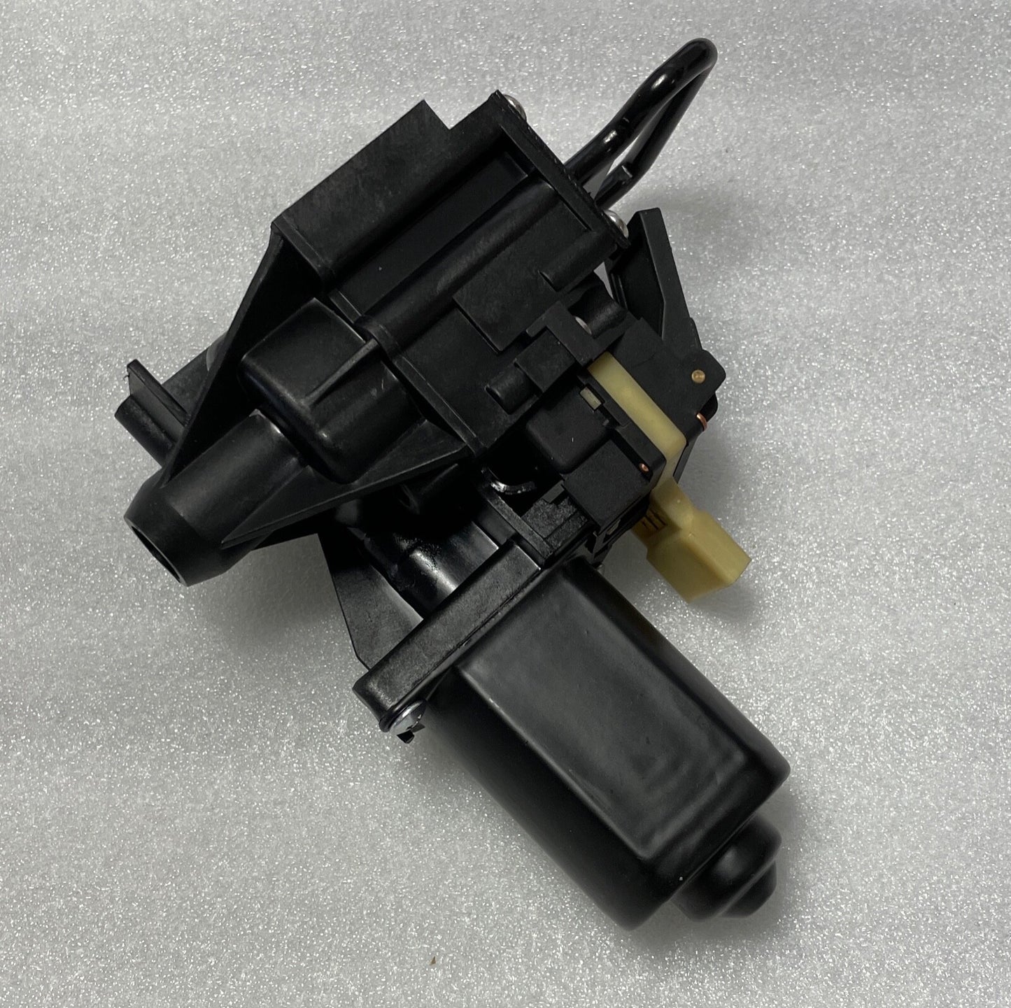 DORMAN 747-002 TRUNK LID PULL DOWN MOTOR OE SOLUTIONS 10468 19014 NEW