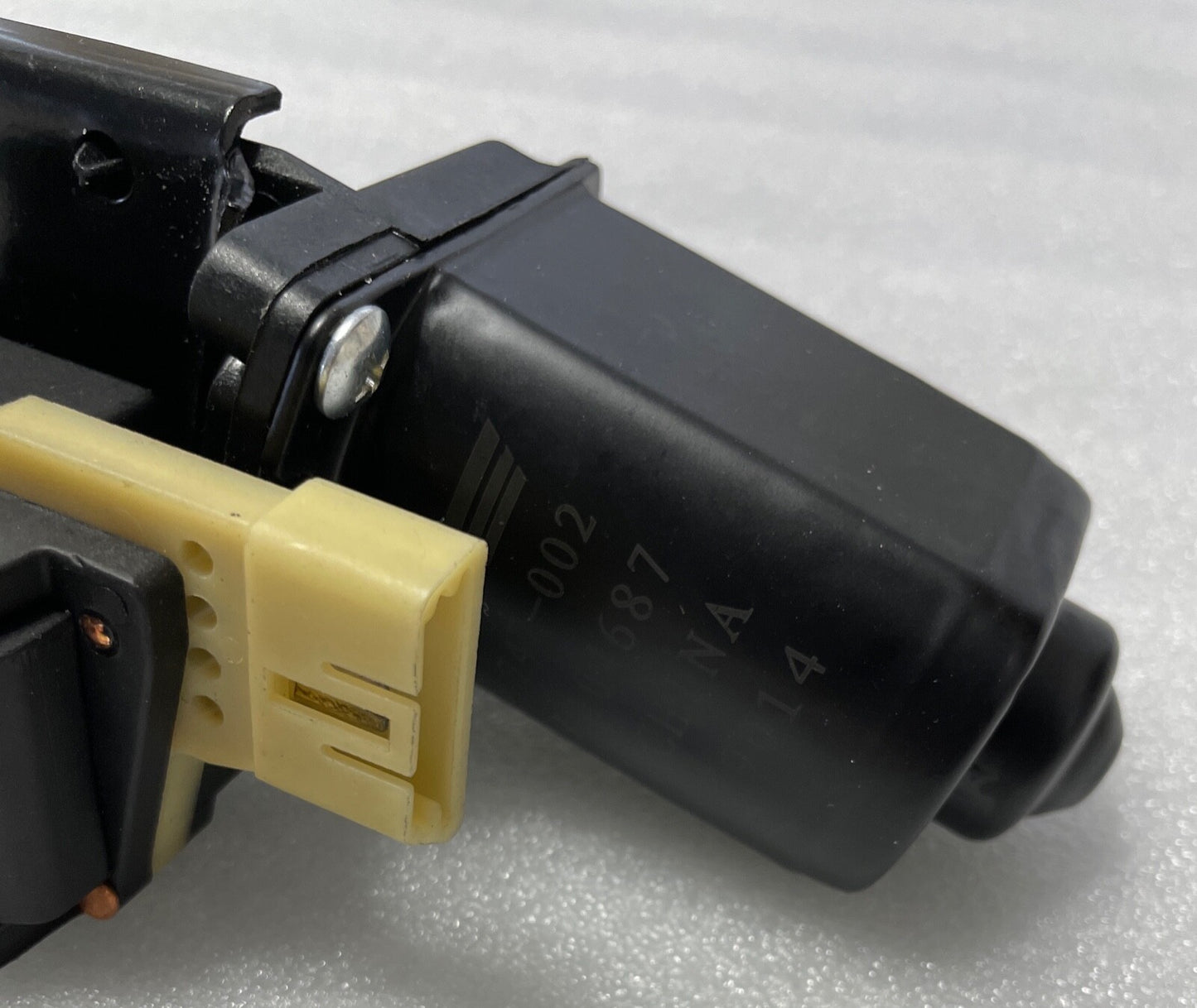 DORMAN 747-002 TRUNK LID PULL DOWN MOTOR OE SOLUTIONS 10468 19014 NEW