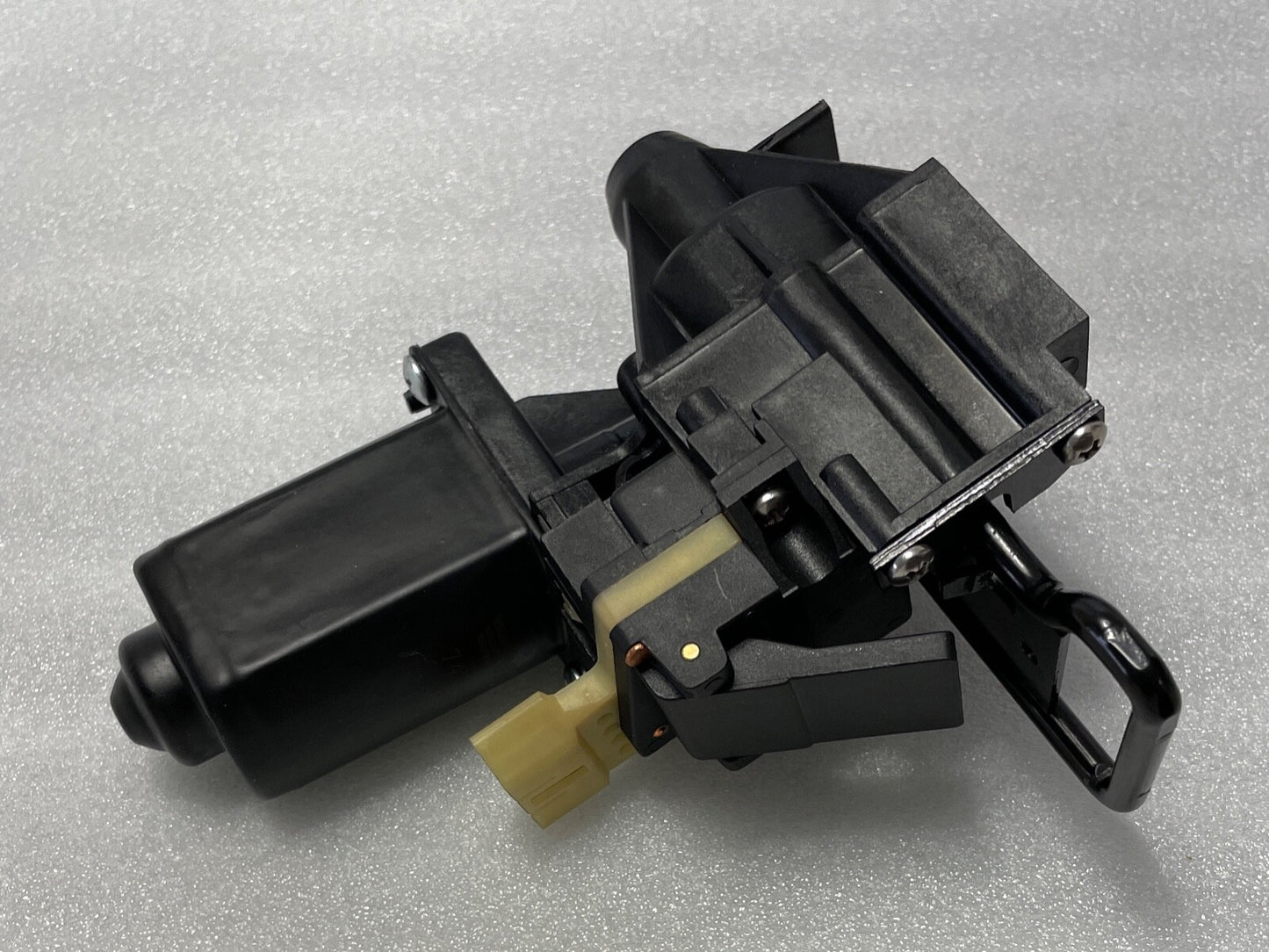 DORMAN 747-002 TRUNK LID PULL DOWN MOTOR OE SOLUTIONS 10468 19014 NEW