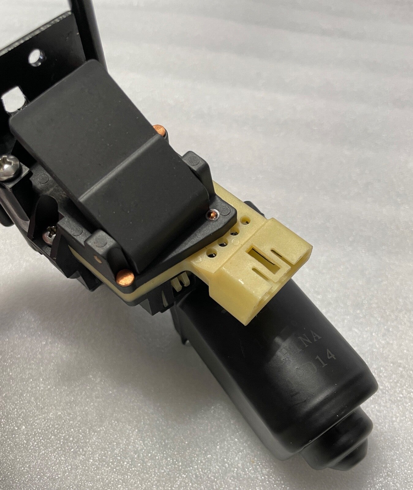 DORMAN 747-002 TRUNK LID PULL DOWN MOTOR OE SOLUTIONS 10468 19014 NEW